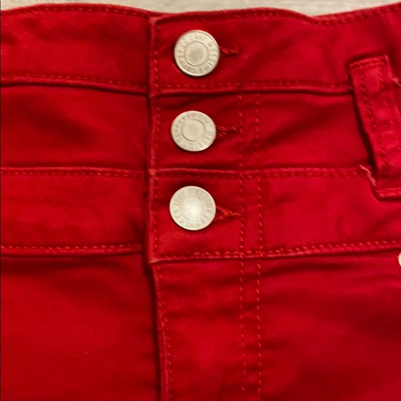 Red high rise shorts - Picture 2 of 5